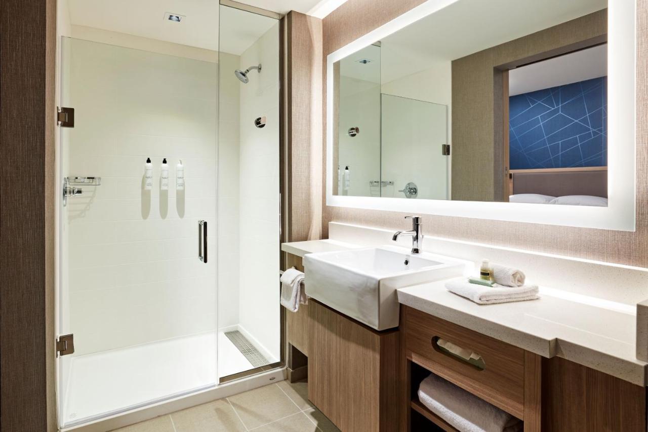Springhill Suites By Marriott Los Angeles Downey Exteriör bild
