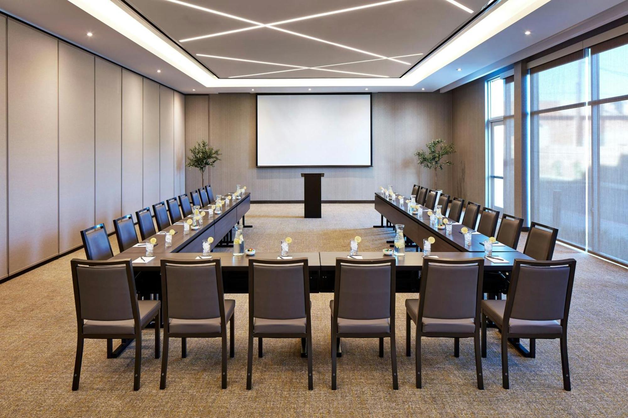 Springhill Suites By Marriott Los Angeles Downey Exteriör bild