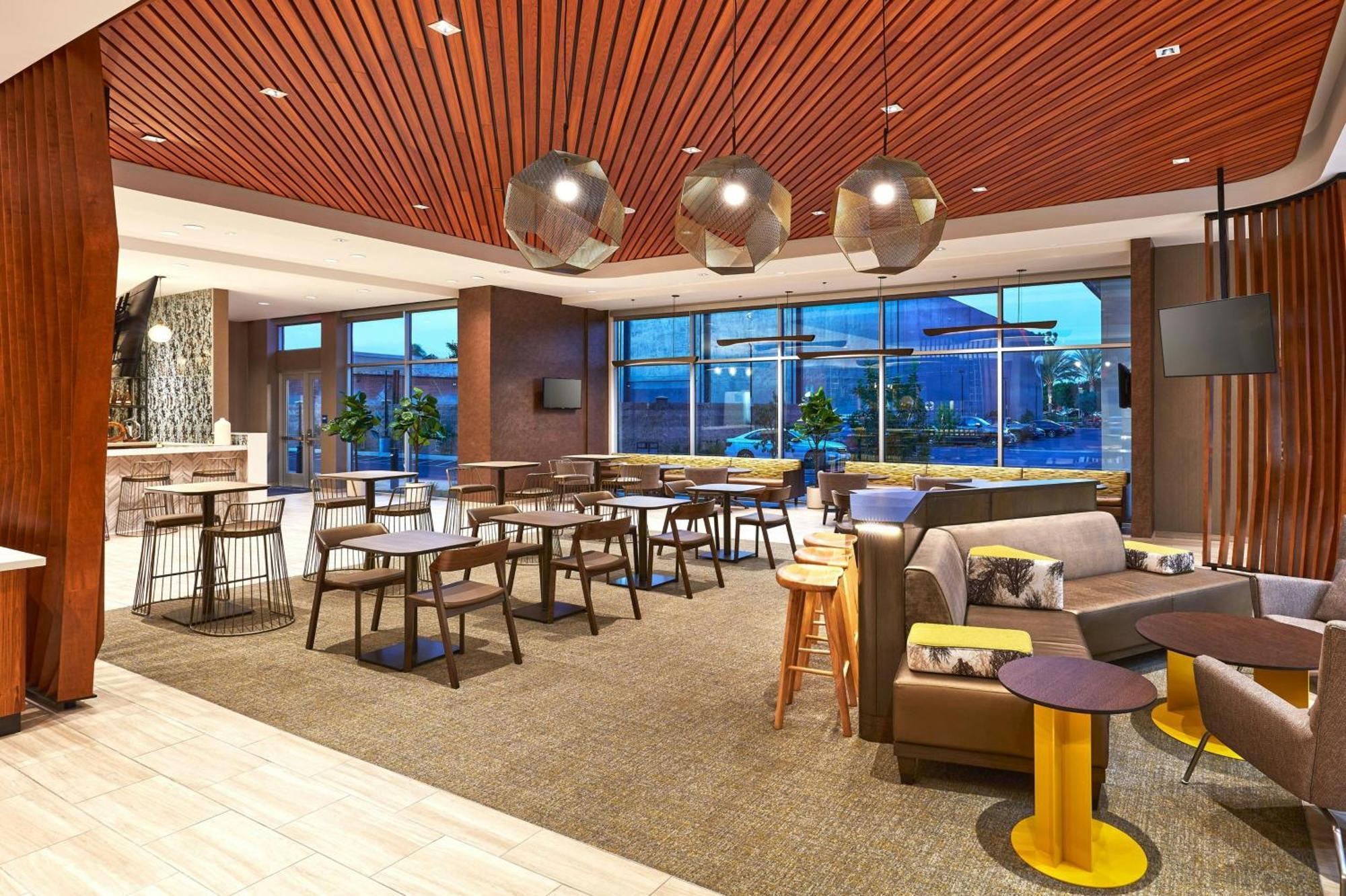 Springhill Suites By Marriott Los Angeles Downey Exteriör bild